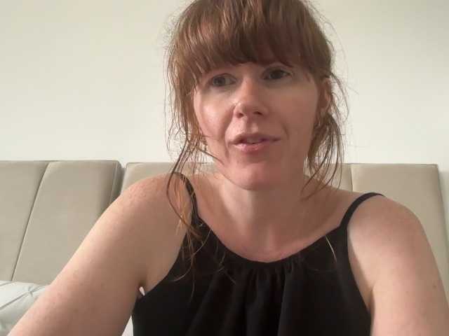 REDHEADROSIE live cam on BongaCams