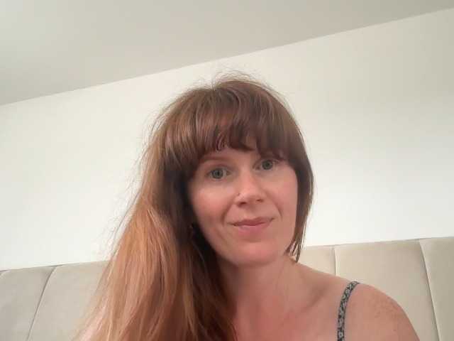 REDHEADROSIE live webcam show