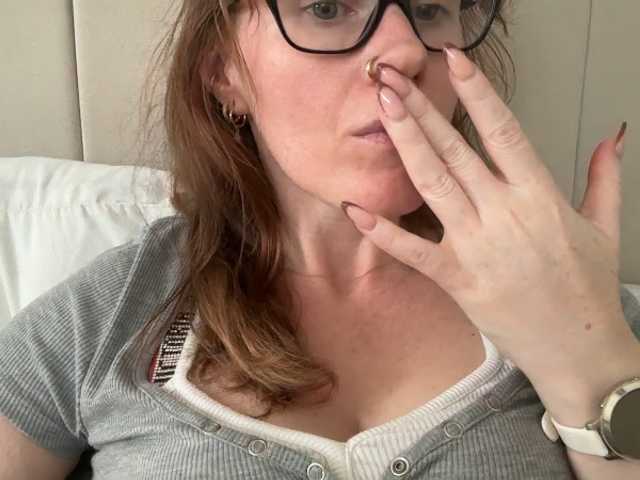 REDHEADROSIE — live female cam