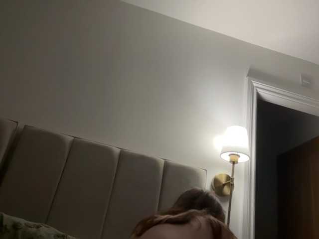 REDHEADROSIE live cam preview