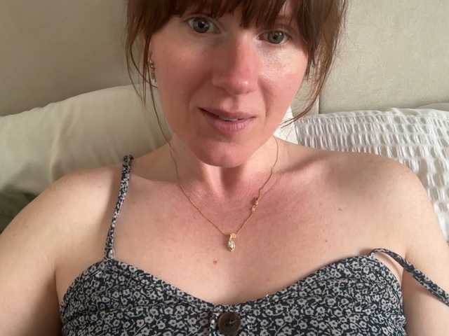 REDHEADROSIE Live Cam