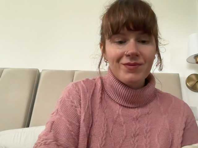 REDHEADROSIE live cam preview