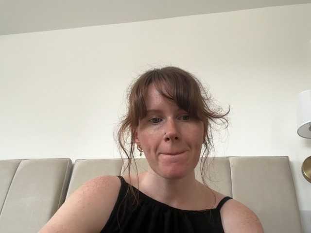 REDHEADROSIE live cam on UnifiedCams