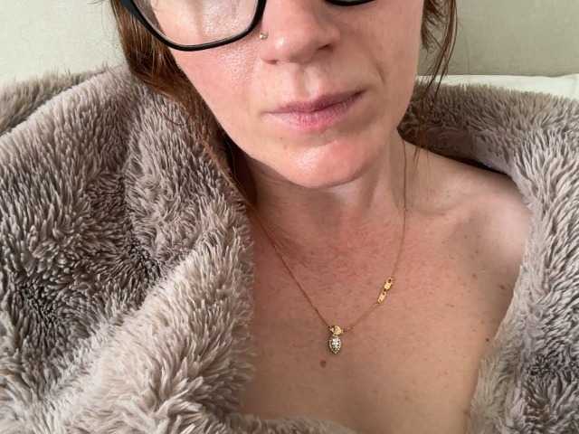 REDHEADROSIE