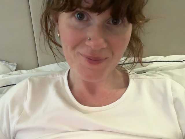 REDHEADROSIE live webcam show