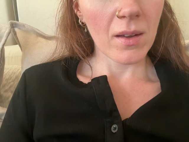 REDHEADROSIE live cam preview