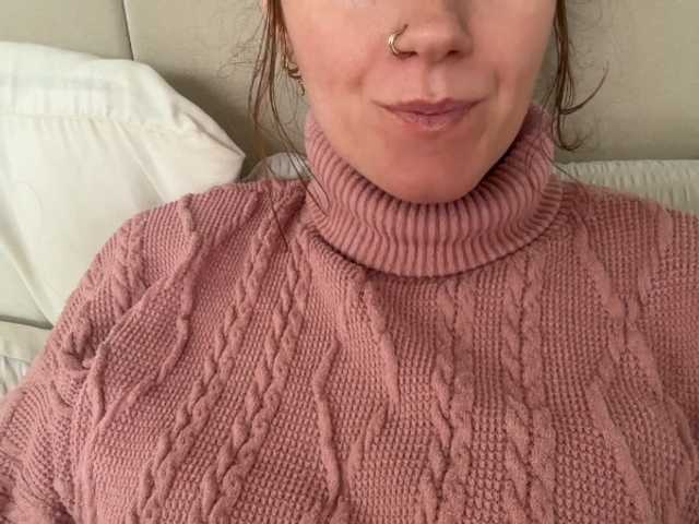 REDHEADROSIE live cam on BongaCams