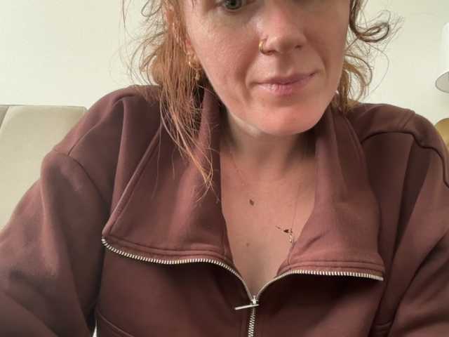 REDHEADROSIE