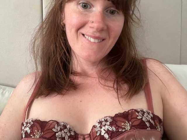 REDHEADROSIE