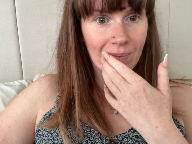 REDHEADROSIE live cam on BongaCams