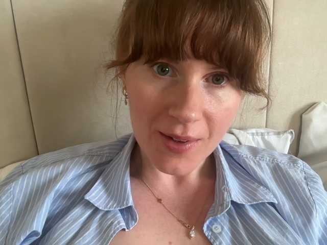 REDHEADROSIE's BongaCams show and profile