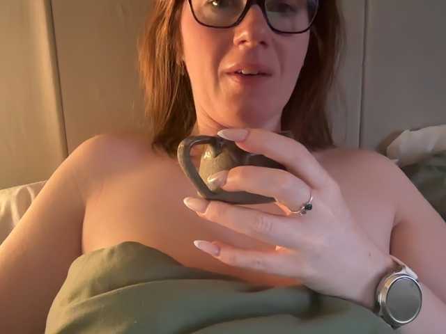 REDHEADROSIE's BongaCams show and profile