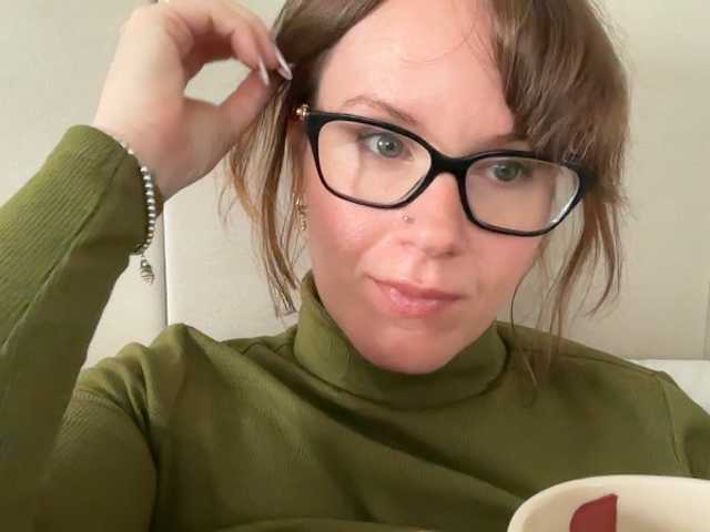 REDHEADROSIE live cam on BongaCams