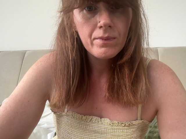 REDHEADROSIE live cam on BongaCams