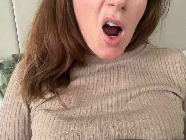 REDHEADROSIE webcam