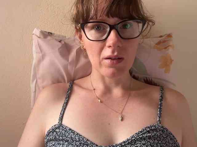 REDHEADROSIE webcam