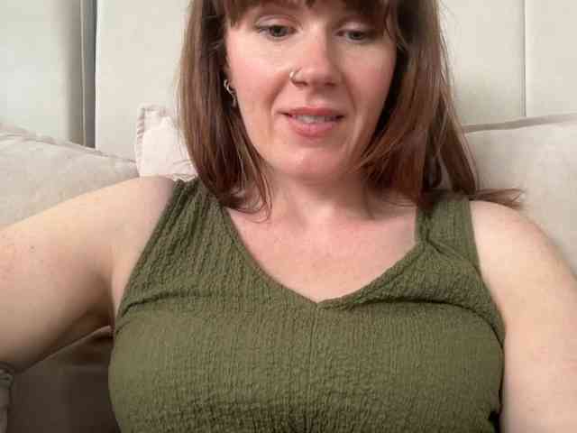 REDHEADROSIE webcam