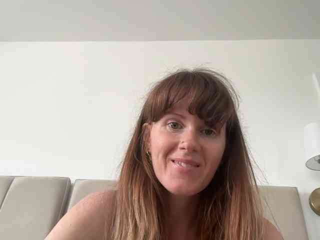 REDHEADROSIE webcam
