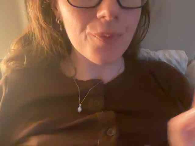 REDHEADROSIE webcam