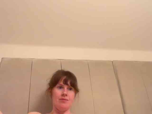 REDHEADROSIE webcam