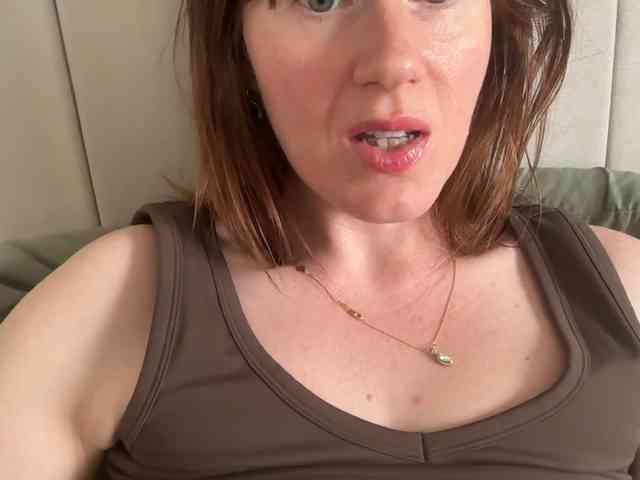 REDHEADROSIE webcam
