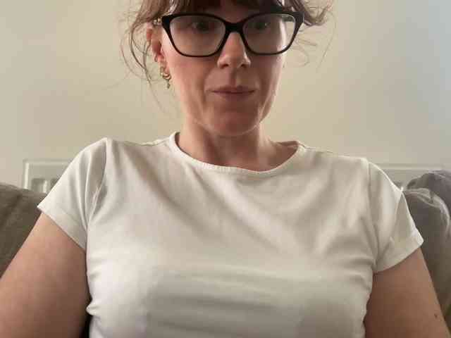 REDHEADROSIE webcam