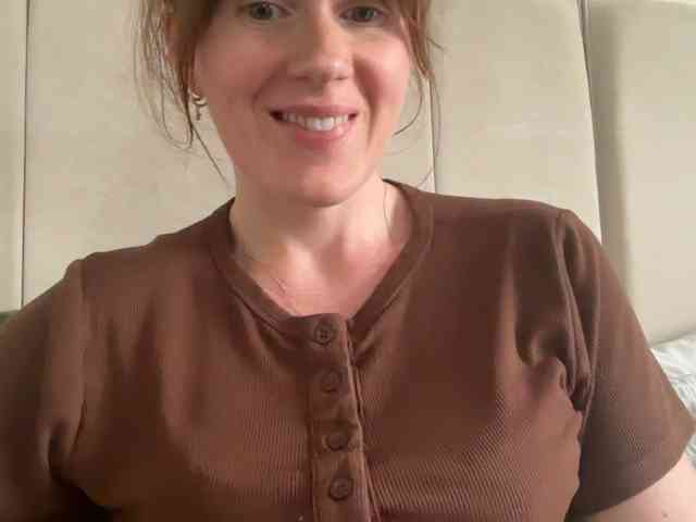 REDHEADROSIE webcam