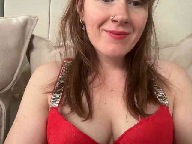 REDHEADROSIE webcam