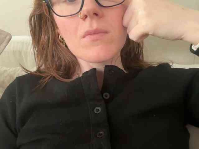 REDHEADROSIE webcam