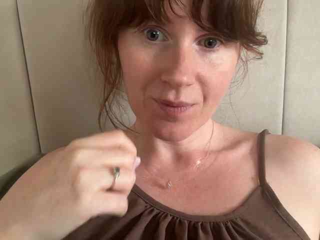 REDHEADROSIE webcam