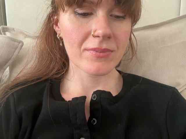 REDHEADROSIE webcam