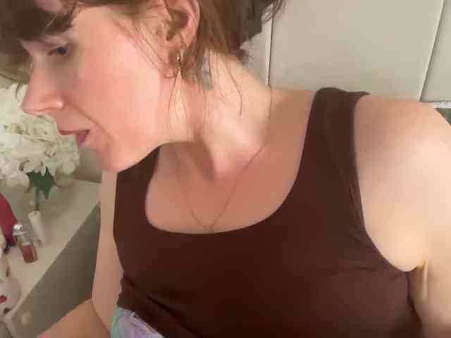 REDHEADROSIE