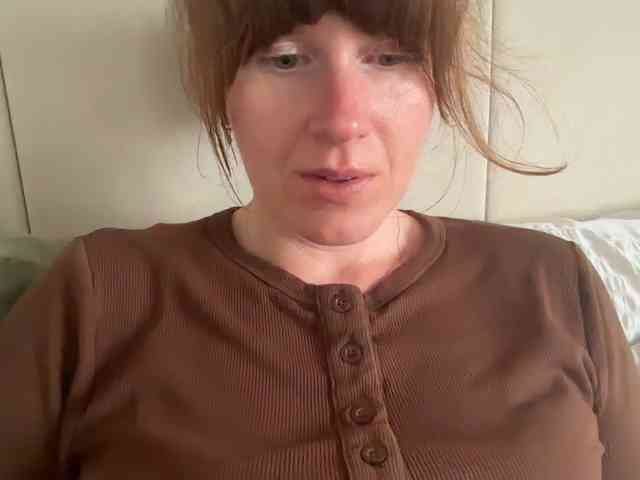REDHEADROSIE webcam