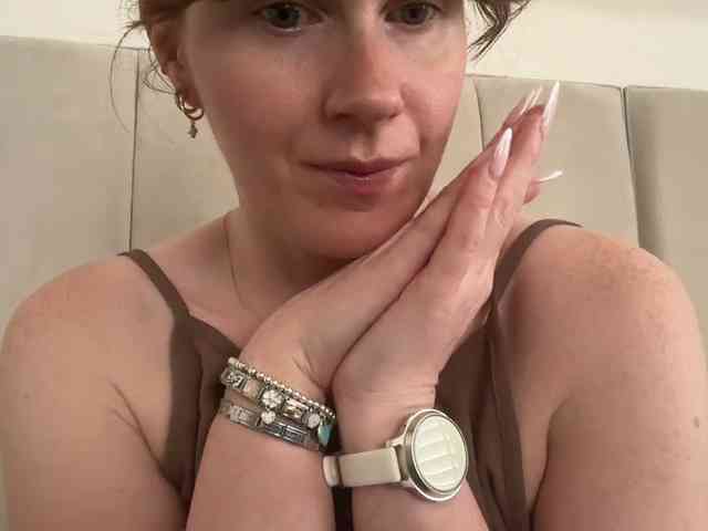 REDHEADROSIE webcam