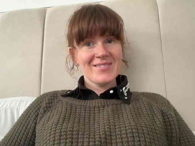 REDHEADROSIE webcam