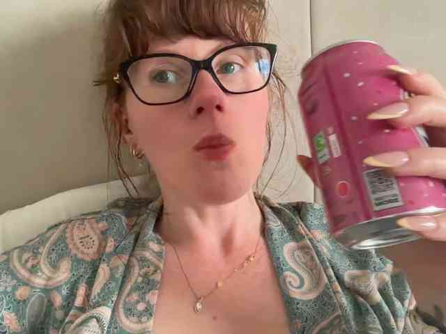 REDHEADROSIE webcam