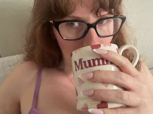 REDHEADROSIE webcam