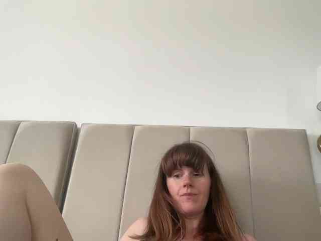 REDHEADROSIE webcam