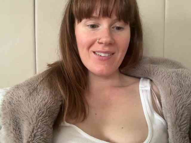 REDHEADROSIE webcam