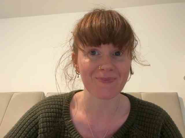 REDHEADROSIE webcam