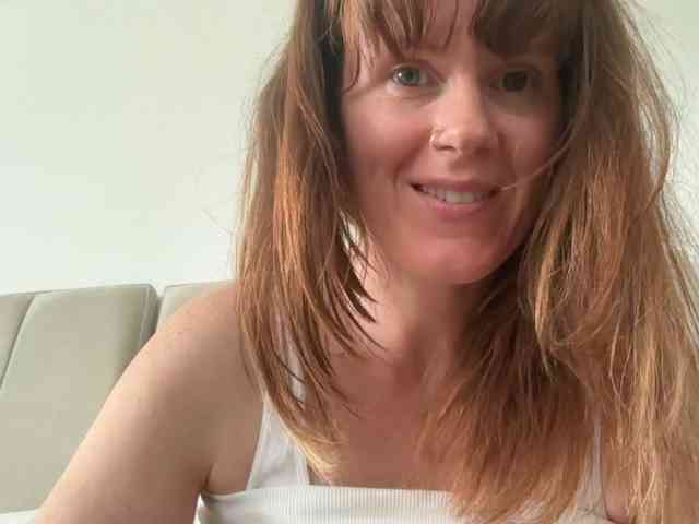 REDHEADROSIE webcam