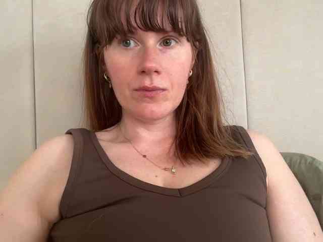 REDHEADROSIE webcam