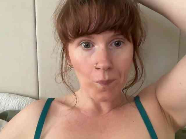 REDHEADROSIE