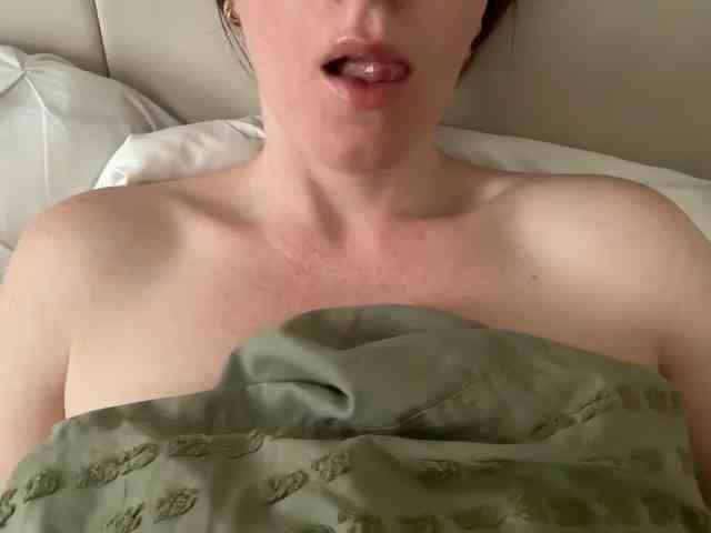 REDHEADROSIE webcam
