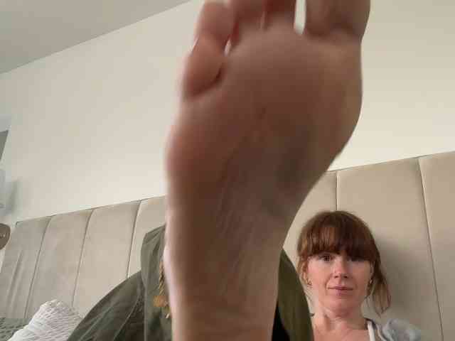 REDHEADROSIE webcam