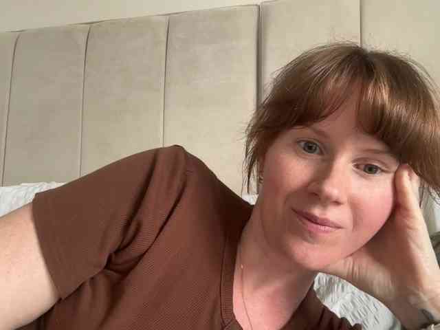 REDHEADROSIE webcam