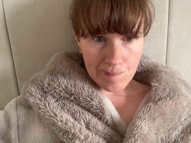 REDHEADROSIE webcam