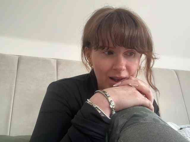 REDHEADROSIE webcam