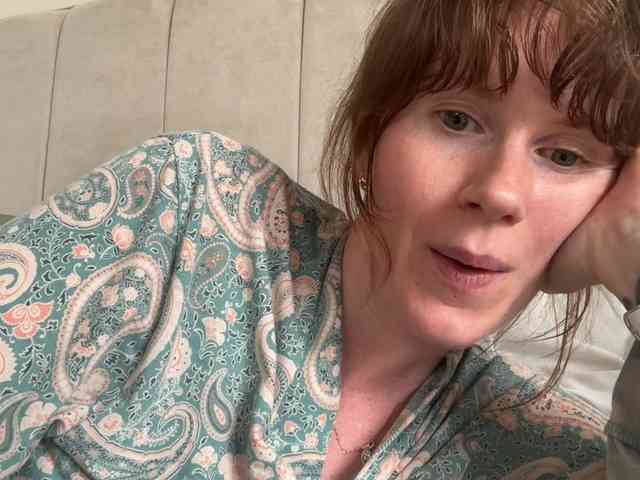 REDHEADROSIE webcam