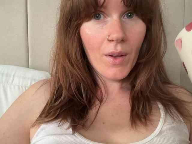 REDHEADROSIE webcam